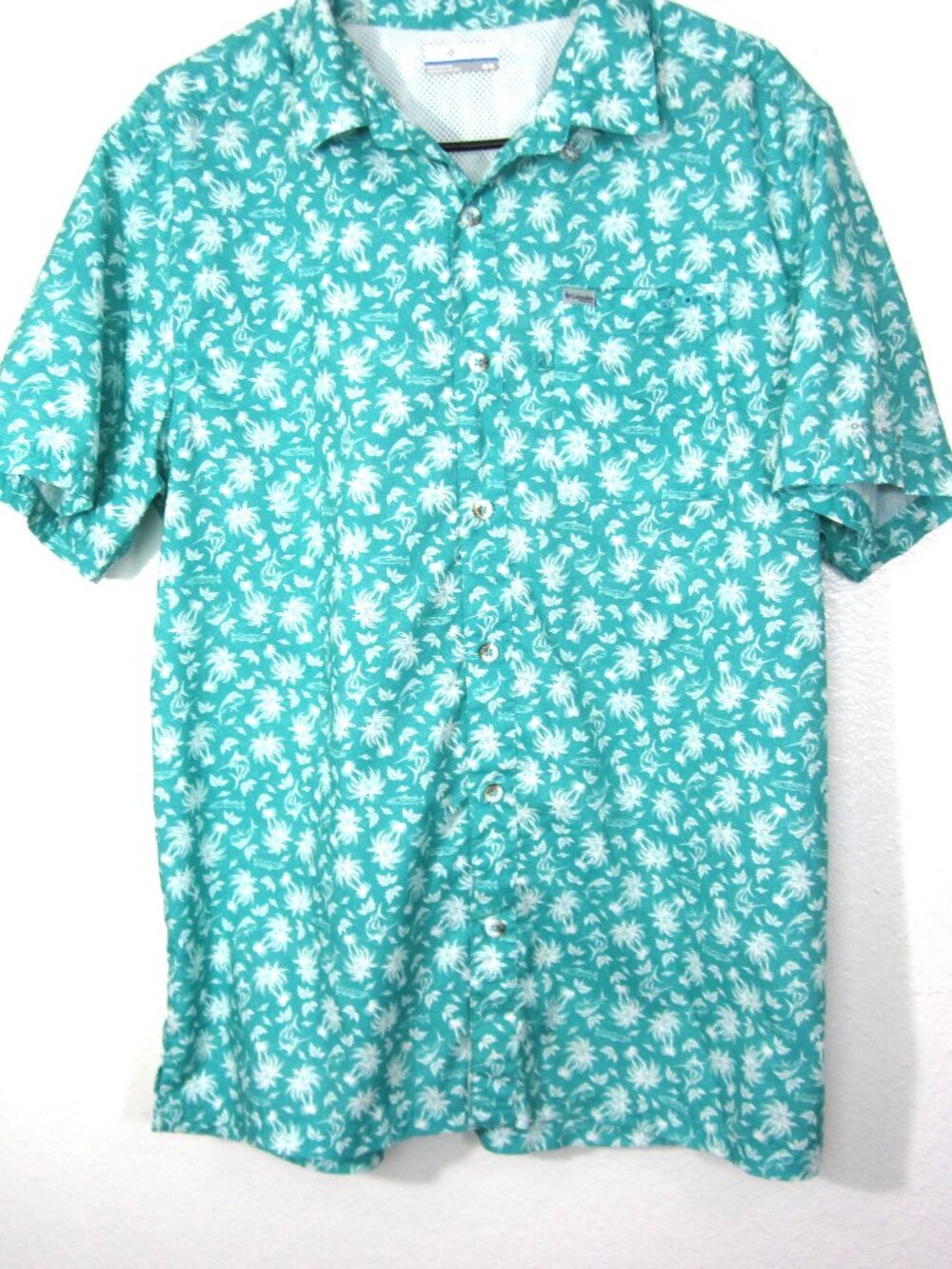 Columbia PFG Shirt Mens M Green Omni Shade Vented SS Palm Trees Swordfish AOP